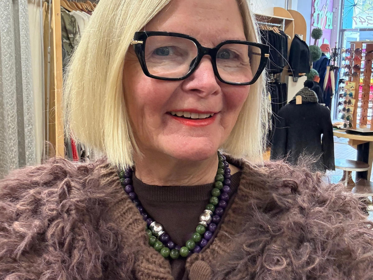 Lori wearing Juicy Evergreen and Mulberry Necklace