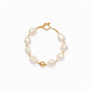 Klas LUX Bold Pearl Bracelet on white background