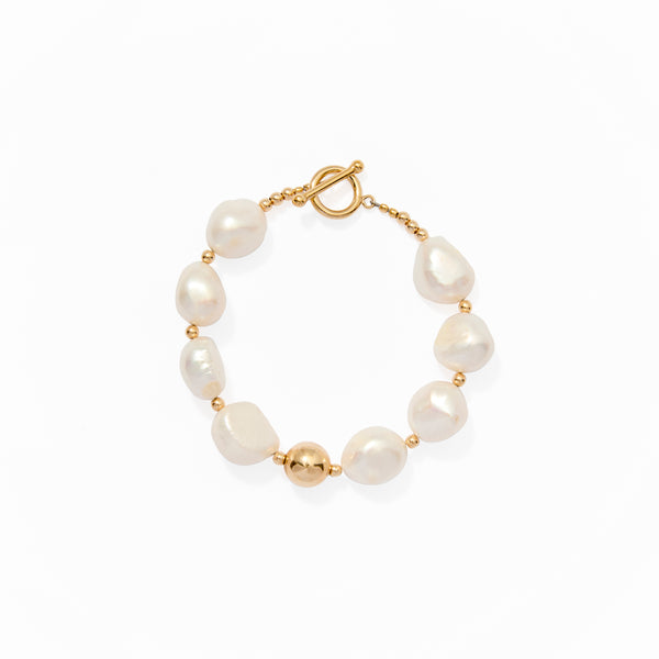 Klas LUX Bold Pearl Bracelet on white background